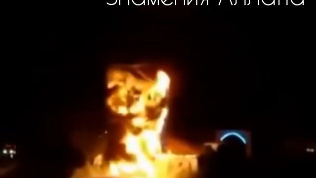 [Знамения Аллаhа] Молния сожгла 25 метровую статую Иисуса Христа в США! смотреть онлайн