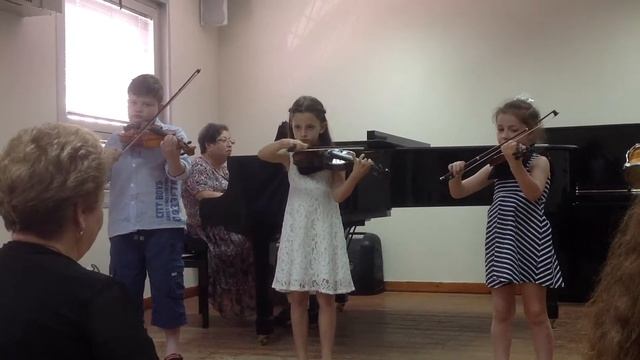 Свадебный марш. Моше,Сара,Эля. смотреть онлайн