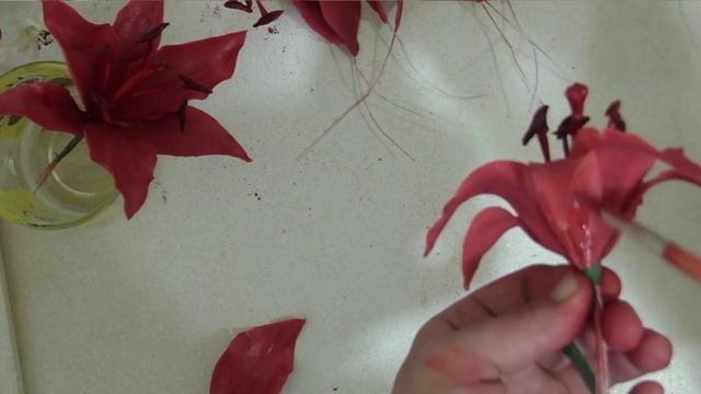 Сахарные лилия и альстромерия (Sugar Lilies And Alstroemeria)