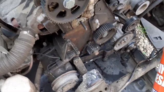 Inlocuire garnitura capac supape Audi A6 C4 2 0 16V ACE смотреть онлайн