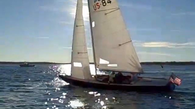 Frostbite Sailing on Pelle's Boat смотреть онлайн