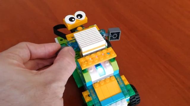 Lego WeDo 2.0 Робот-трансформер смотреть онлайн