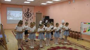 Игра на детских музыкальных инструментах, подготовительная группа с металлофонами