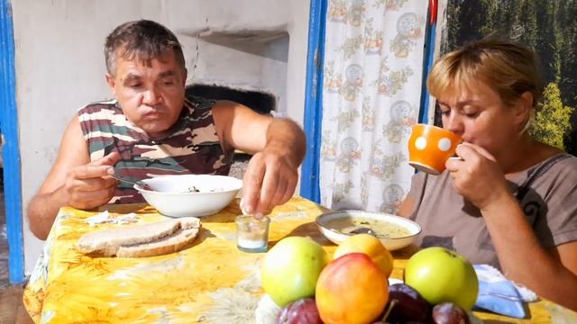 МУКБАНГ / СУП С МЯСОМ ПТИЦЫ И ПШЕНА
