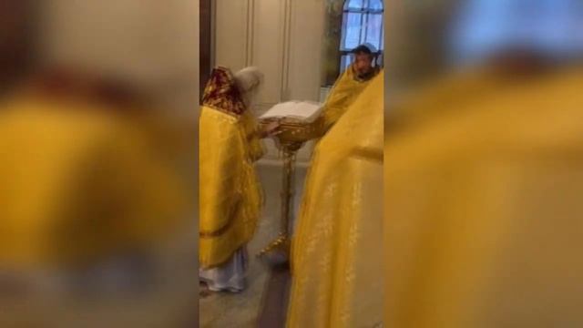 Cхиархимандрит Илий (Ноздрин) возглавил Божественную Литургию в Кафедральном соборе Христа Спасител смотреть онлайн