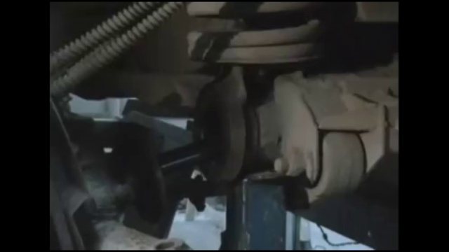 Range Rover Classic - Демонтаж дифференциала смотреть онлайн