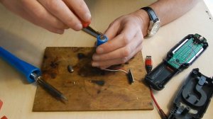 Фонарь от аккумулятора 18650 своими руками. Переделка фонаря на литий.