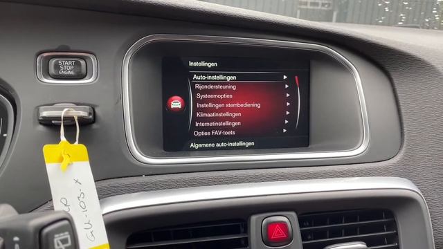 Volvo V40 2015 - klok instellen смотреть онлайн