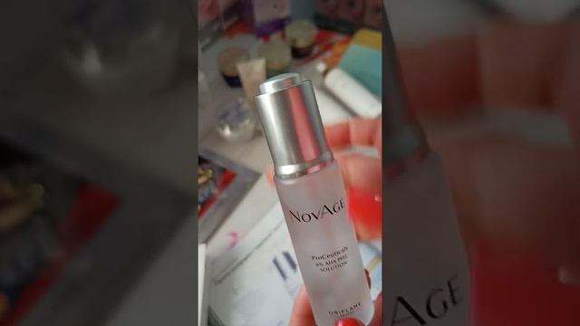 Обзор сыворотки-пилинга для обновления кожи с 6% содержанием AHA-кислот NovAge смотреть онлайн