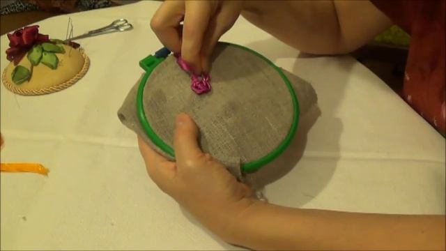 49. Роза- паутинка. Вышивка лентами. Embroidery ribbons rose смотреть онлайн