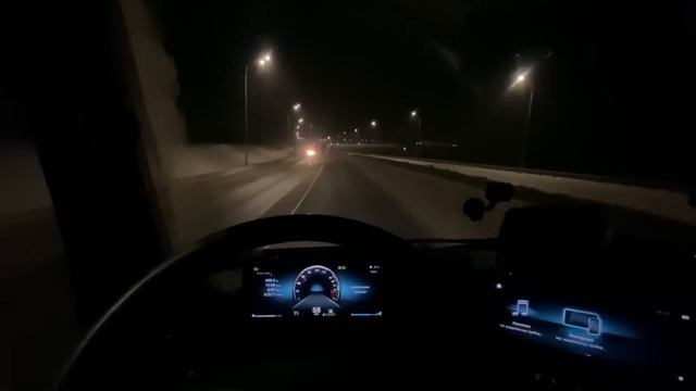 РАБОЧИЕ БУДНИ ВОДИТЕЛЯ ФУРЫ В РОССИИ , ПЕРЕВОЗИМ СТЕКЛО смотреть онлайн