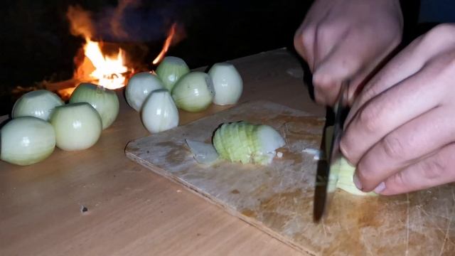 Шурпа из говядины в казане на костре. Готовлю в деревне. смотреть онлайн