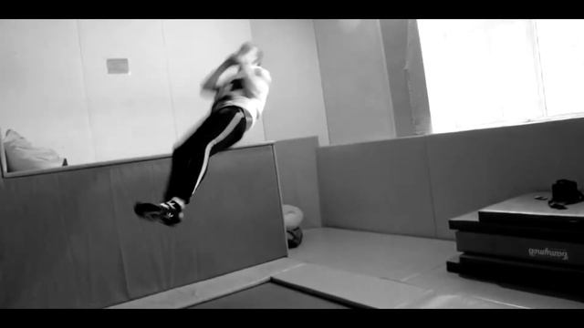 ALEX FLIP and ARTEM I Флай Улей. смотреть онлайн