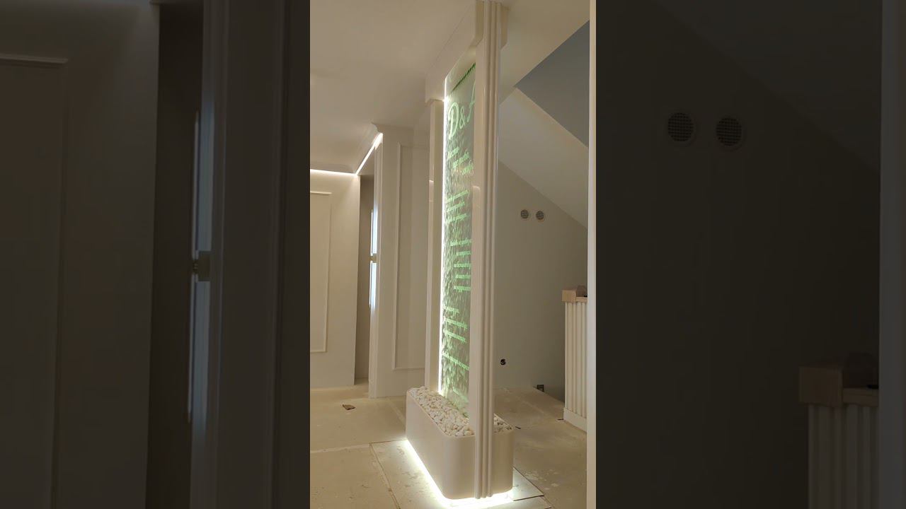Водопад по стеклу с пескоструйным изображением #interiordesign #home #mirror #ledlights #aquarium смотреть онлайн