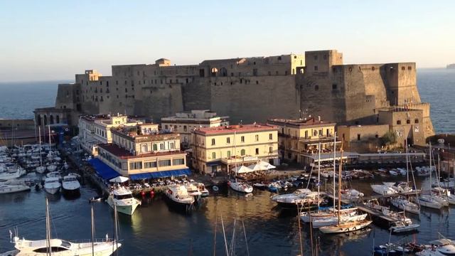 Италия. Древняя крепость королей Италии. смотреть онлайн