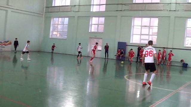 Спарта 2010 3:2 Звезда (11.02.2023) 1 тайм смотреть онлайн