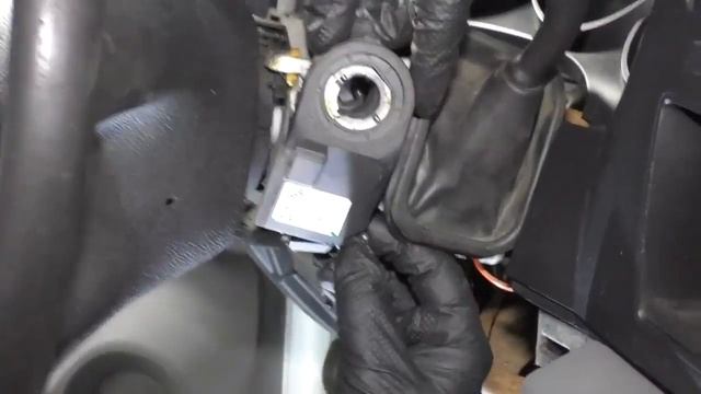 How to Replace Theft Control Module 07-13 Chevy Silverado смотреть онлайн