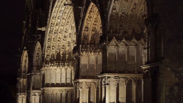 Готические соборы. Место Света смотреть онлайн