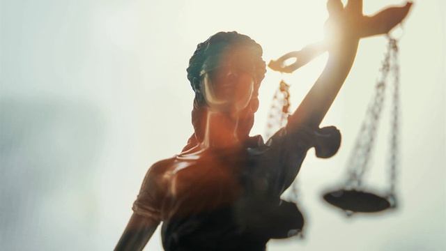 Мурманчанка отсудила компенсацию у бывшего мужа за скрытую камеру смотреть онлайн