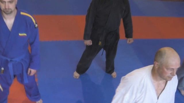 Тренинг по рукопашному бою. Приглашение смотреть онлайн