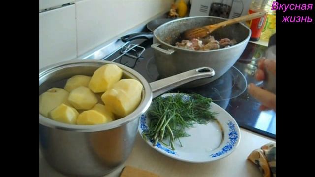 Ребрышки с картошкой. Как приготовить свиные ребрышки. смотреть онлайн