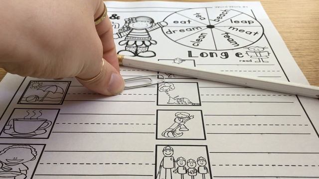 "At home spinner" with a paperclip and a pencil смотреть онлайн