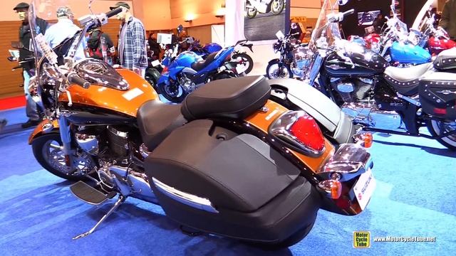 2016 Suzuki Boulevard C90T - Walkaround - 2016 Toronto Motorcycle Show смотреть онлайн