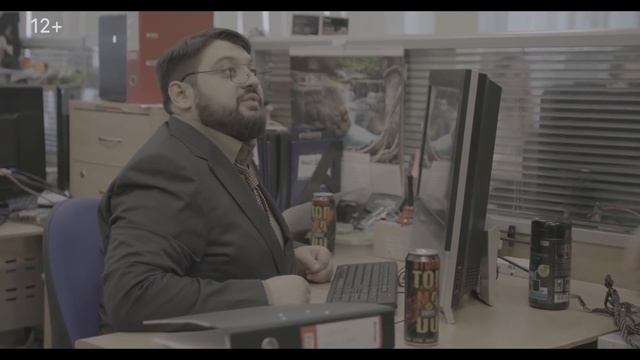 ТАМБИ ИСПОЛНЯЕТ ПАРКУР / ЭНЕРГИЯ ТОРНАДО В ОФИСЕ смотреть онлайн