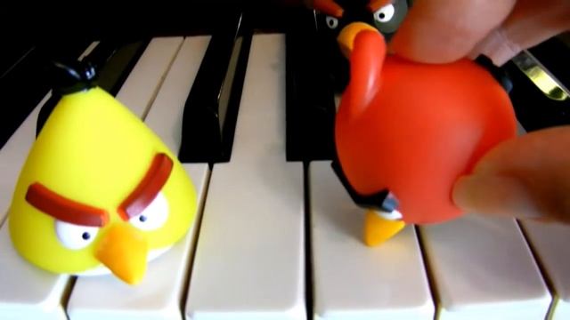 Злые птички учат ноты. Видео с игрушками Энгри Бёрдс. Angry Birds смотреть онлайн