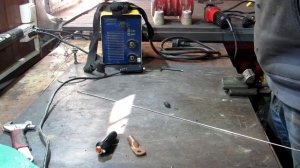 Сварка медных проводов электродуговой сваркой.