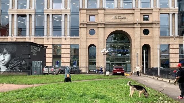 Мавзолей Ленина. Коммунизм vs. урбанизм смотреть онлайн