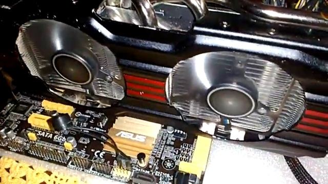 ASUS Nvidia GTX 670 2GB GDDR5 DirectCu II running Furmark смотреть онлайн