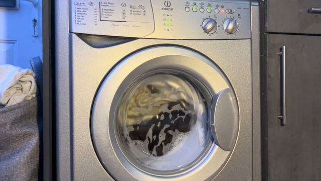 Indesit WIL143 | Towels wash white cotton 60 + stain removal & extra rinse! Full cycle смотреть онлайн