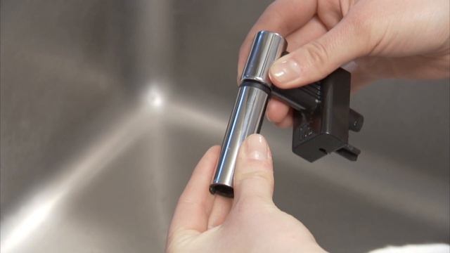 How to clean the coffee spouts after use on your De'Longhi Eletta Cappuccino ECAM 45.760 смотреть онлайн