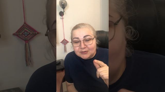 Почему в отношениях мы наступаем на одни и тебе грабли?) смотреть онлайн