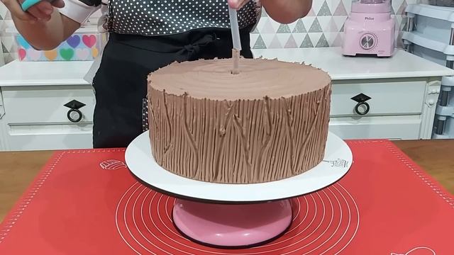 FIZ ESSA DECORAÇÃO COM UM GARFO ? O RESULTADO FICOU INCRIVEL / PERSONAGEM EM BISCUIT #confeitaria