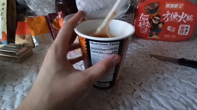 Вьетнамская лапша KOOL TOM YUM смотреть онлайн