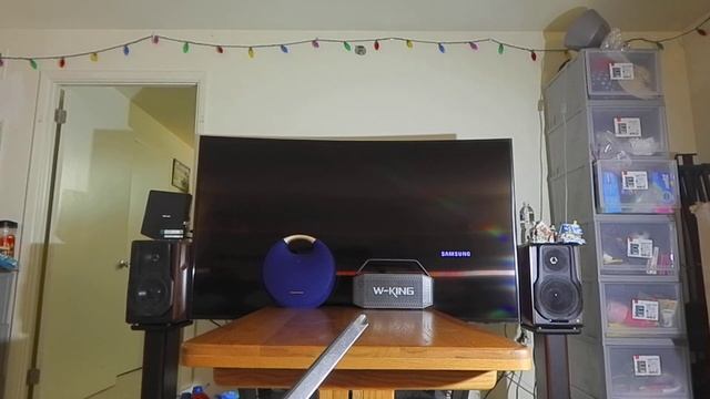 Harmon Kardon Onyx Studio 6 VS W -King D9 using high quality mic смотреть онлайн