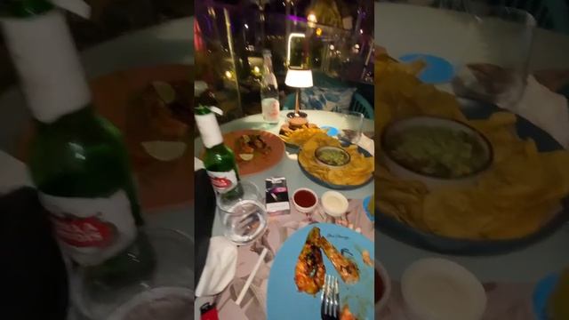 Black flamingo Dubai смотреть онлайн