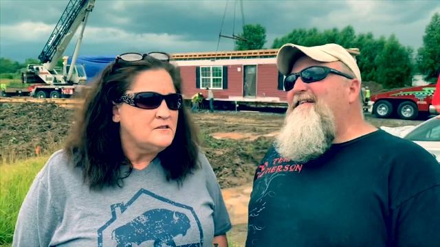 The Perfect Forever Home! {Buffalo Modular Homes LE 157 Set Day!} смотреть онлайн