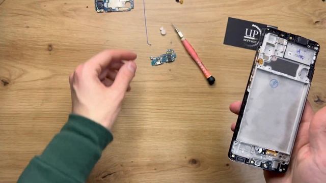 Ремонт Samsung a32 a325f, полный разбор, замена дисплея , не работает сенсор СЦ ”UPservice” смотреть онлайн