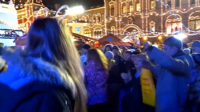 Красная площадь 2014 г. НОВЫЙ ГОД. Эх, полным... Народные гулянья...Кто сказал, что русских нет?. смотреть онлайн