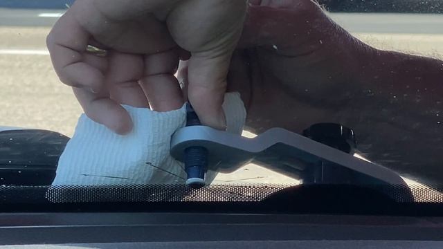 Ремонт лобового стекла автомобиля в США смотреть онлайн