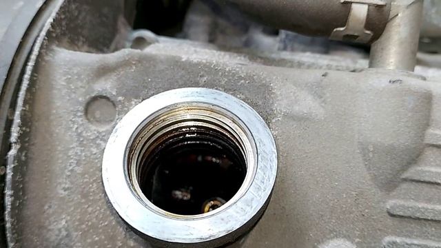 How To Change Gear Oil in Manual Transmission │ Change Engine Oil │ Engine Oil Flushing смотреть онлайн
