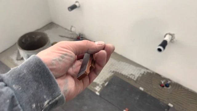 Душ для двоих? Кладём плитку в Америке