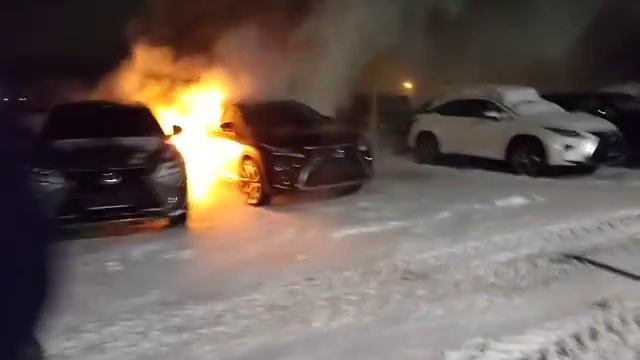 Пожар в дилерском центре смотреть онлайн