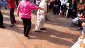 Танцующий дед! Супер дед!