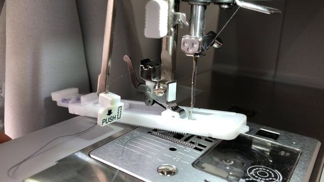 Sewing a Buttonhole Súper Easy | Singer Heavy Duty 4432 смотреть онлайн