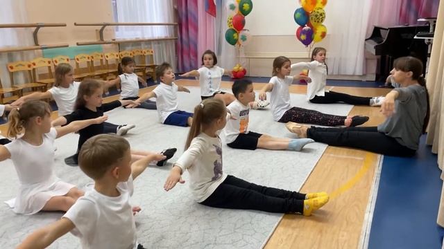 Мастер-класс по классическому танцу в Школе "Морозко" смотреть онлайн