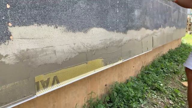 Правильное нанесение базово - армирующего слоя на пенопласт. Монтаж капельника. Ошкуривание. 3 Част смотреть онлайн